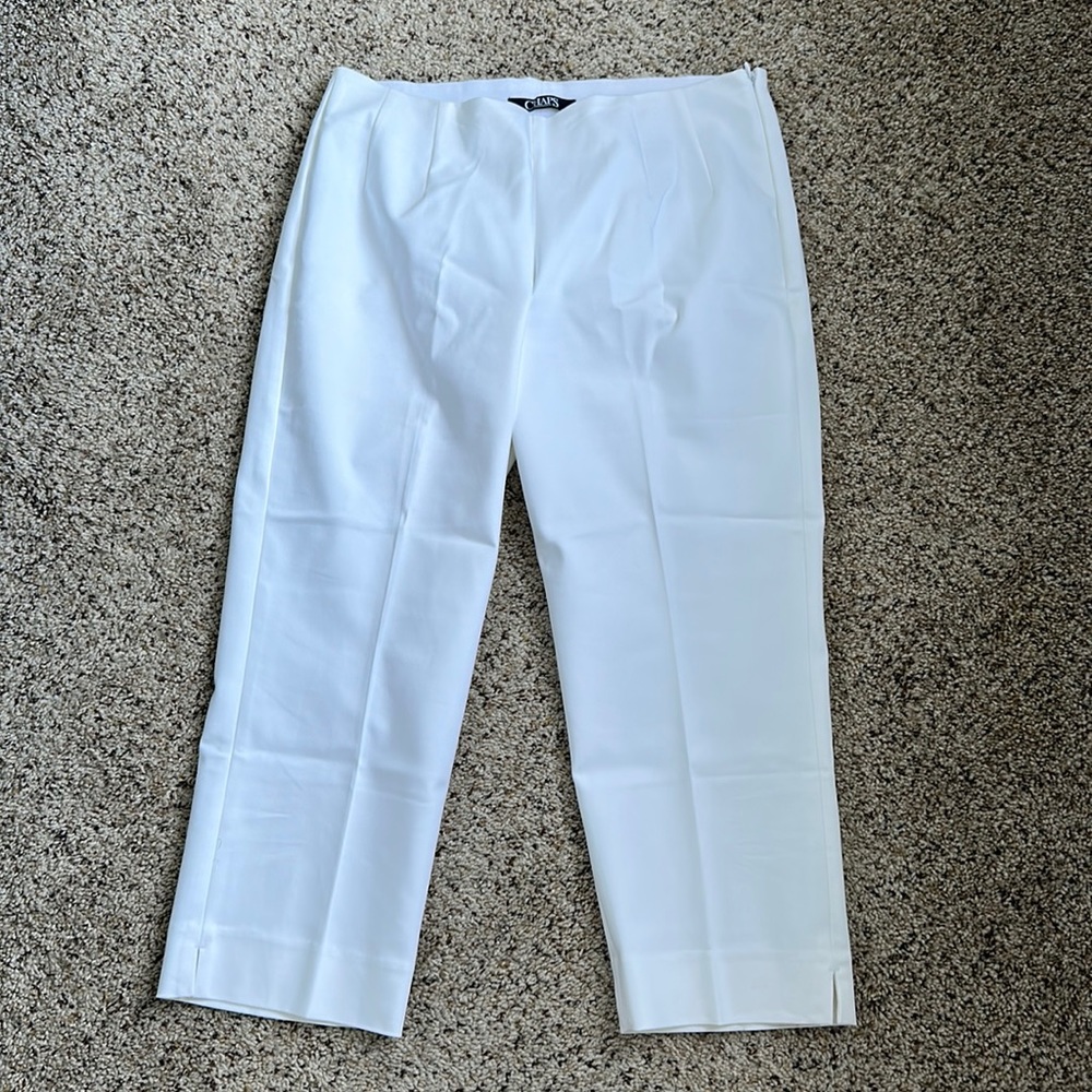 Chaps-white capris (size 10) EUC